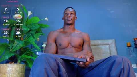 Hunter  online show from January 14, 7:22 pm