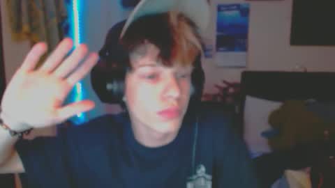 hunteriman online show from March 24, 8:09 am