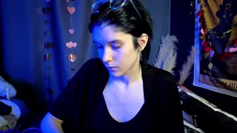 Hyeon Jin online show from February 23, 8:55 pm