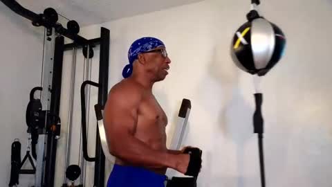 Mr. Frost online show from December 29, 7:00 pm