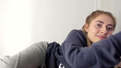 Hyun Joo online show from September 29, 2:10 am