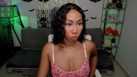 Lul  online show from November 1, 11:26 pm