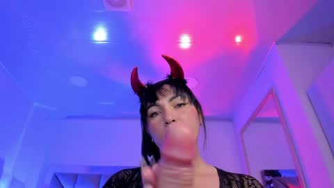 Maleja online show from April 14, 8:45 pm