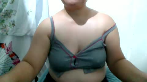 iam_jana online show from February 3, 4:31 pm
