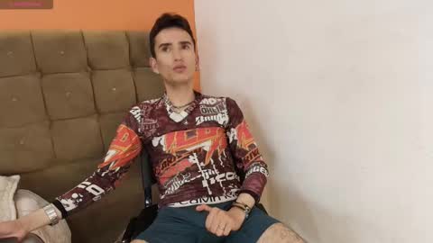 Iam Smith  online show from March 3, 9:11 pm