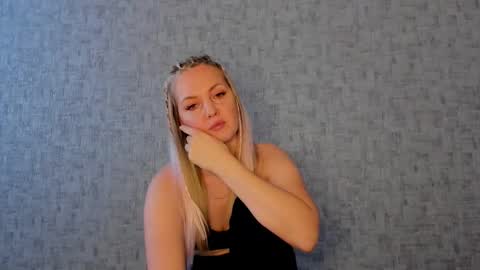 Venus online show from February 15, 9:41 am