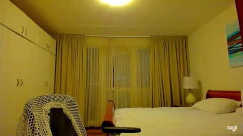 Snapshot of iam_your_fantasy chatting on March 10, 12:39 am iam_your_fantasy online show from March 10, 12:39 am