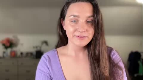 Crystal online show from March 17, 4:23 pm