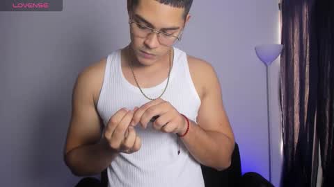 Dylan  independent model  online show from March 6, 1:43 pm