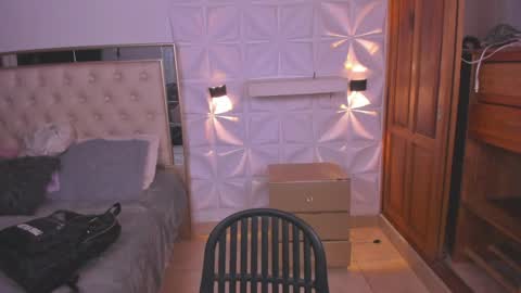 iamjuanjoc online show from April 20, 3:42 am