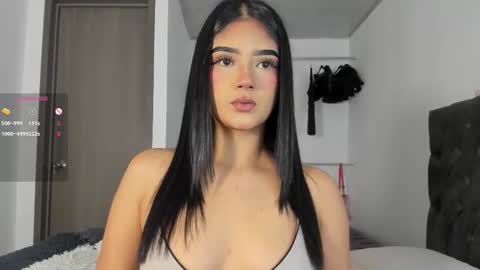 Snapshot of iamjulietaa chatting on October 14, 7:39 pm    online show from October 14, 7:39 pm