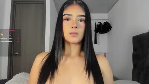 Snapshot of iamjulietaa chatting on October 15, 7:47 pm    online show from October 15, 7:47 pm