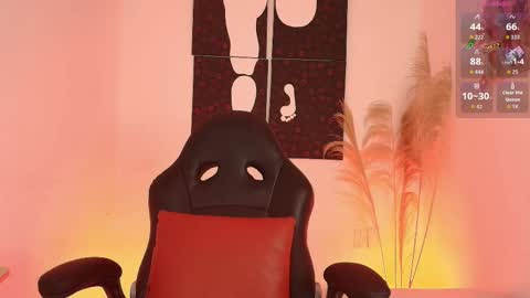 Snapshot of iamlola_ chatting on October 6, 4:14 pm IM LOLA online show from October 6, 4:14 pm