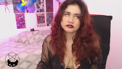 Snapshot of iammari_ chatting on September 13, 7:00 am Mari online show from September 13, 7:00 am