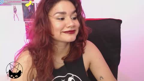 Snapshot of iammari_ chatting on September 25, 5:36 am Mari online show from September 25, 5:36 am