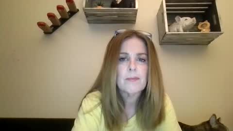 Snapshot of iampoppyy chatting on October 23, 11:12 am iampoppyy online show from October 23, 11:12 am