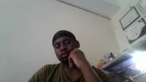 iamryan995442 online show from April 3, 7:21 pm