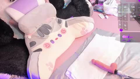 Steph - Online Again   - 1 DECEMBER online show from March 26, 6:08 am