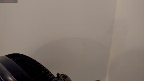 IAN CASTILLO online show from April 16, 11:10 am