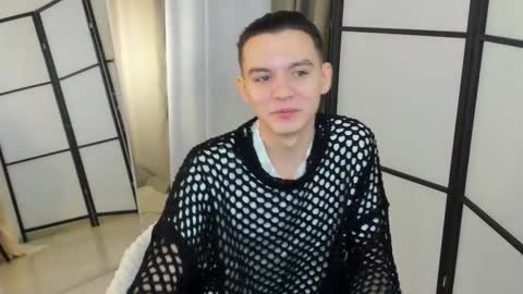 ian online show from February 6, 10:30 am