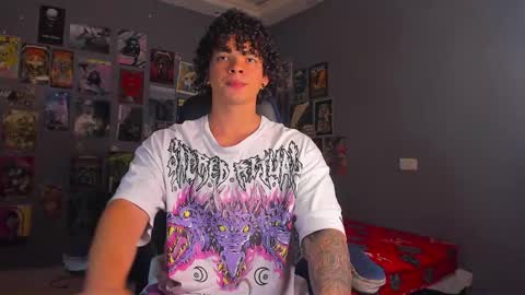 Snapshot of ian_versace chatting on October 26, 3:44 pm Andres online show from October 26, 3:44 pm