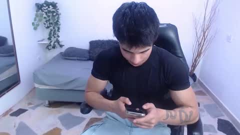 Ian  online show from February 11, 11:58 am