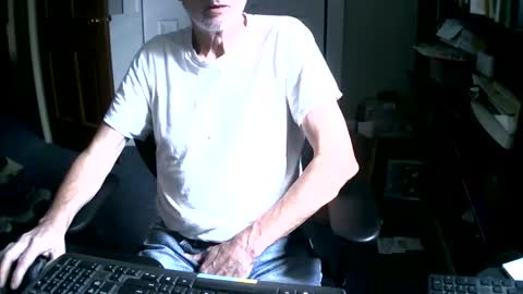 ianh123mb online show from April 10, 6:12 pm