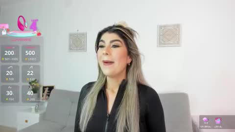 ice_y_abigail online show from November 4, 11:55 am