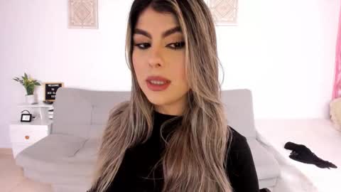 ice_y_abigail online show from January 16, 12:47 pm