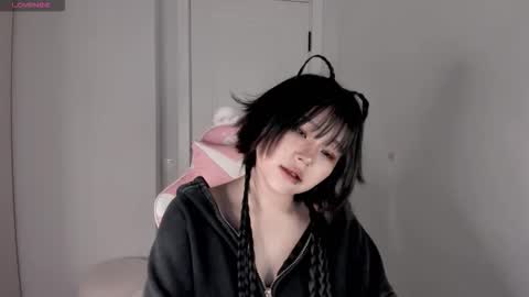 Hitomi   online show from March 3, 8:27 pm