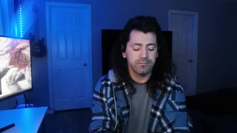 Snapshot of icy_ivy chatting on February 14, 12:36 pm Ivan online show from February 14, 12:36 pm