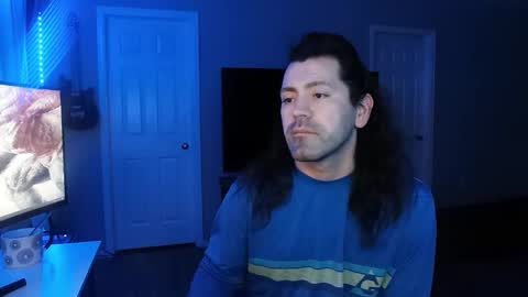 Snapshot of icy_ivy chatting on February 13, 12:21 pm Ivan online show from February 13, 12:21 pm