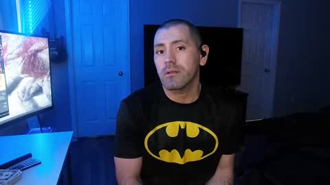 Snapshot of icy_ivy chatting on February 18, 10:58 pm Ivan online show from February 18, 10:58 pm