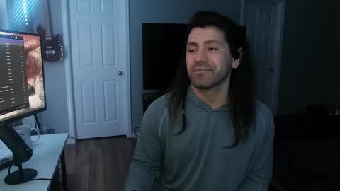 Snapshot of icy_ivy chatting on February 9, 1:35 pm Ivan online show from February 9, 1:35 pm