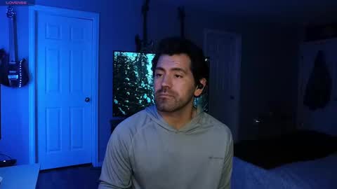 Snapshot of icy_ivy chatting on September 18, 3:32 am Ivan online show from September 18, 3:32 am