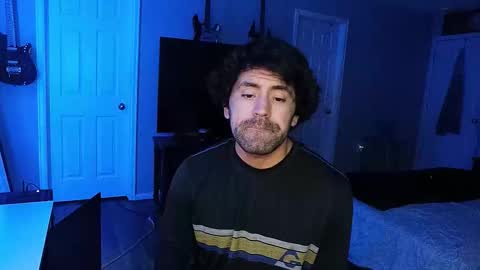 Snapshot of icy_ivy chatting on October 23, 2:13 am Ivan online show from October 23, 2:13 am