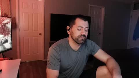 Snapshot of icy_ivy chatting on March 12, 4:46 pm Ivan online show from March 12, 4:46 pm