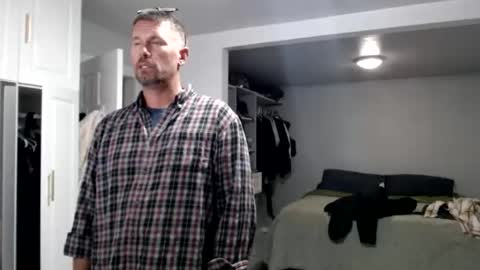 idiocracy517035 online show from November 4, 6:15 am