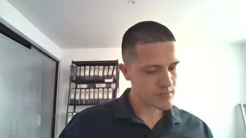 idris izan online show from October 24, 6:08 pm