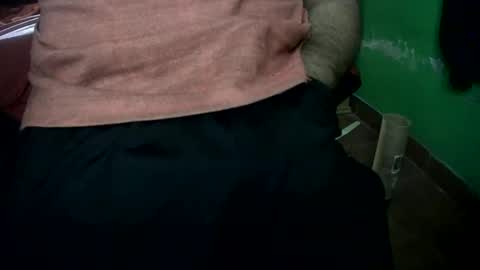 Nicolas online show from December 9, 1:13 pm