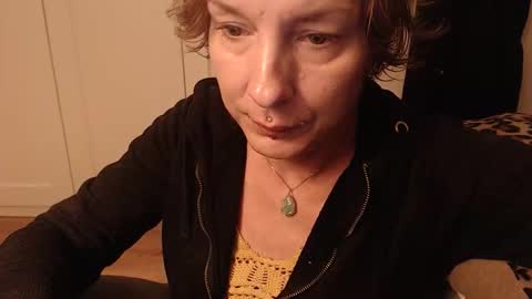 Snapshot of ifk_donkeysfr chatting on October 12, 6:10 pm Ifk Donkeys online show from October 12, 6:10 pm