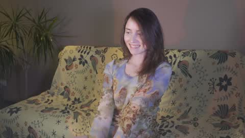 Snapshot of ifyouleave chatting on January 8, 4:33 pm Belle online show from January 8, 4:33 pm