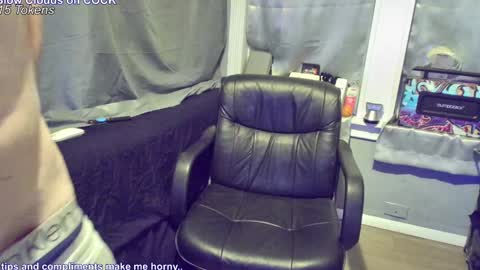 Amiri Roue online show from January 14, 9:02 am