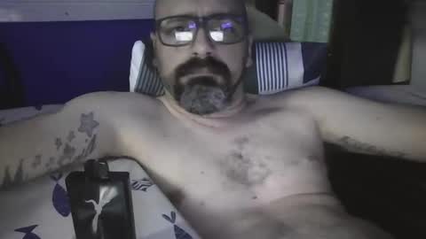 igorargen4 online show from December 19, 1:01 am