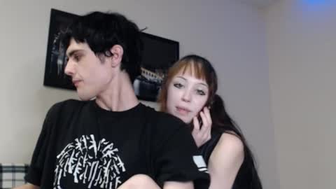 iiiiiiis online show from September 11, 5:14 pm