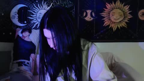 Vella online show from March 5, 6:06 pm