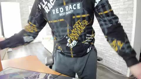 iliaskris online show from March 11, 5:24 am