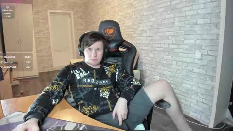 iliaskris online show from March 8, 8:25 pm