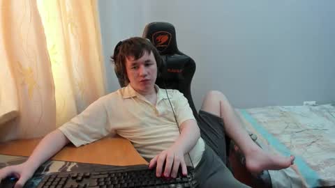 iliaskris online show from March 12, 10:30 am