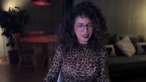 Snapshot of illaroom chatting on February 27, 11:37 pm Kloe online show from February 27, 11:37 pm